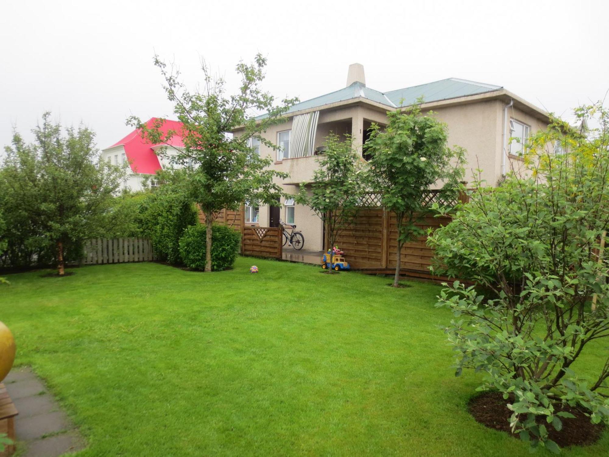 Teigur Guesthouse Akranes Exterior photo